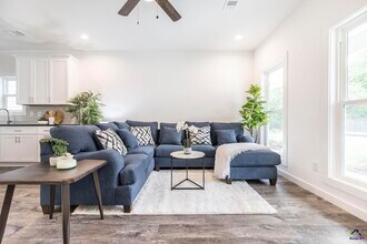 106 Leisure Pointe Rd in Warner Robins, GA - Building Photo - Building Photo