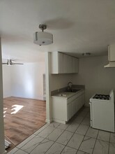 11820 Hart St in Los Angeles, CA - Building Photo - Building Photo