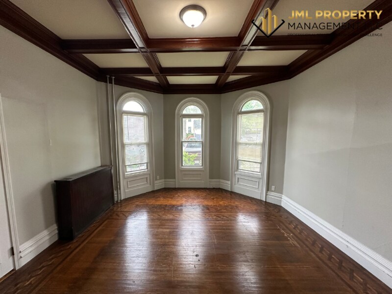 163 Winter St in Fall River, MA - Building Photo