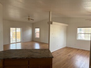 2745 Country Club Way in Montrose, CO - Building Photo - Building Photo