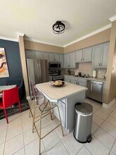 2210 Christian St, Unit 15 in Baton Rouge, LA - Building Photo - Building Photo