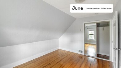 Private bedroom in 4 bed/1.5 bath Home in Boston, MA - Building Photo - Building Photo