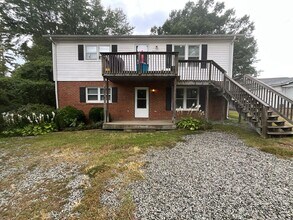 1006 W Barton St in Greensboro, NC - Building Photo - Building Photo