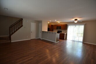 730 Branniff Dr, Unit 730 in Cary, NC - Foto de edificio - Building Photo