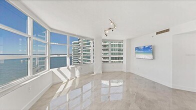 888 Blvd of the Arts in Sarasota, FL - Building Photo - Building Photo