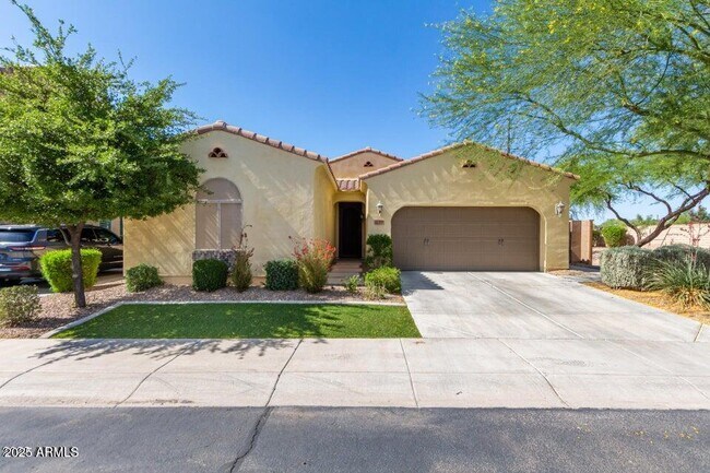 property at 290 E Indigo Dr