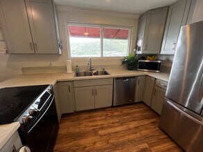 1552 Monte St in Honolulu, HI - Building Photo - Building Photo