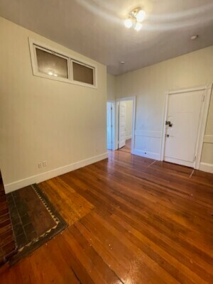33 Bay State Rd, Unit 4R in Boston, MA - Building Photo - Building Photo