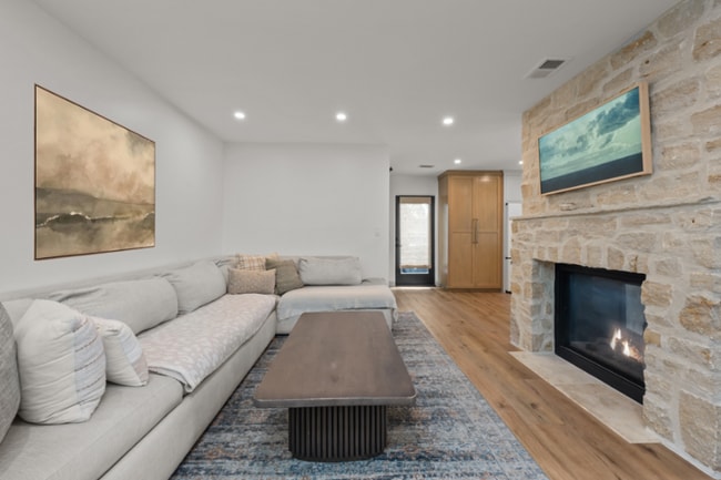 3810 Adair Way in Carlsbad, CA - Building Photo - Building Photo