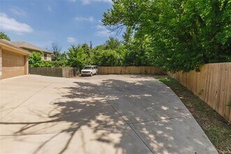 1112 Thannisch Dr in Arlington, TX - Building Photo - Building Photo