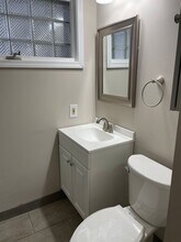 6820 Fredmoor St in Troy, MI - Building Photo - Building Photo