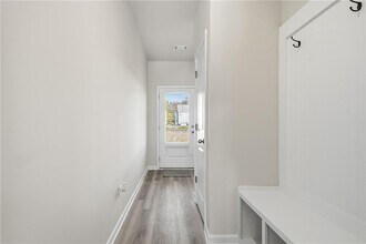 3966 Oakwood Ter Ct in Oakwood, GA - Building Photo - Building Photo