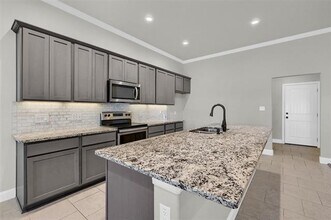 2401 Southridge Ln in Sherman, TX - Building Photo - Building Photo