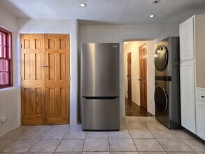 603 Paseo De Peralta in Santa Fe, NM - Building Photo - Building Photo