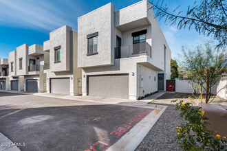 2030 East Michigan Ave in Phoenix, AZ - Building Photo - Building Photo
