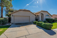 9023 W Lisbon Ln in Peoria, AZ - Foto de edificio - Building Photo