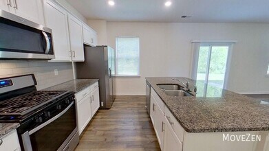 3004 Platinum Pointe Dr in Charlotte, NC - Building Photo - Building Photo