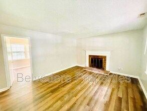 4612 Cabot Dr in Greensboro, NC - Foto de edificio - Building Photo