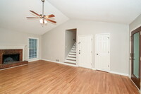 3604 Spring Leaf Ln in Acworth, GA - Foto de edificio - Building Photo