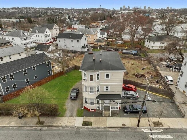 81 Ledge St in Providence, RI - Building Photo - Building Photo