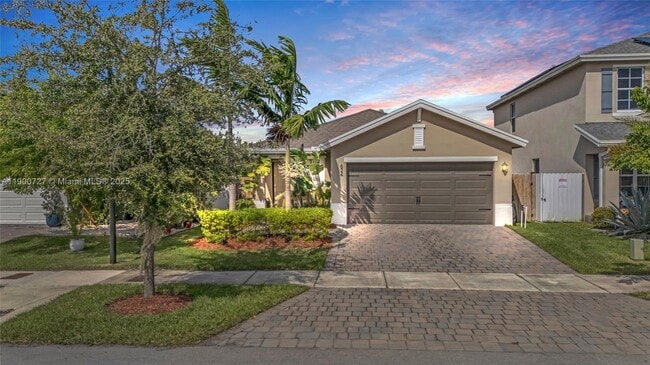 property at 624 NE 5th Way