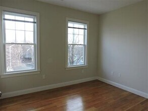 7 Marney St in Cambridge, MA - Building Photo - Building Photo
