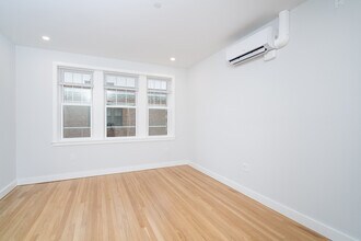 17 Forest St in Cambridge, MA - Building Photo - Building Photo