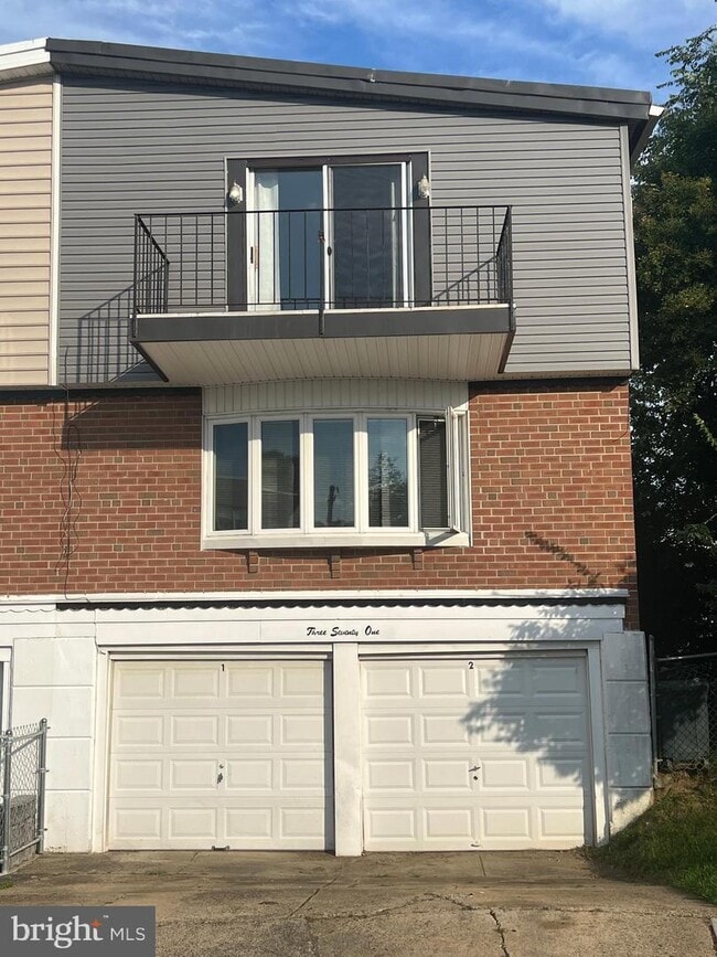 property at 371 Avon St