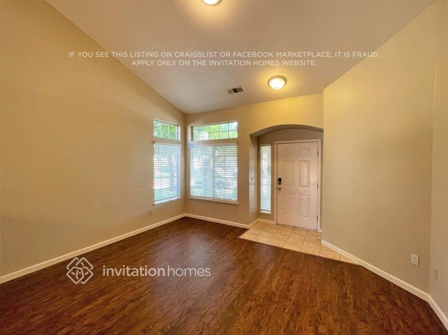 8975 Bertwin Way in Elk Grove, CA - Building Photo - Building Photo