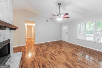 129 Riverchase Dr in Woodstock, GA - Building Photo - Building Photo