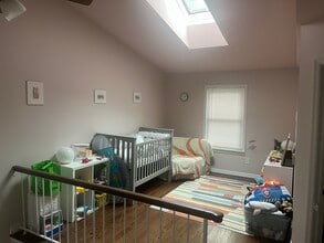 7 Village Ln in Woodbury, NY - Building Photo - Building Photo