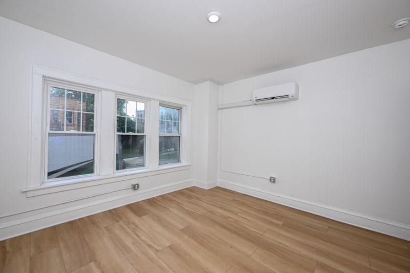 1384 W 83rd St, Unit 202 in Cleveland, OH - Building Photo