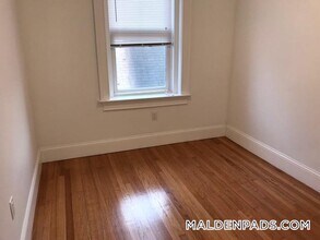 172 Maple St in Malden, MA - Building Photo - Building Photo