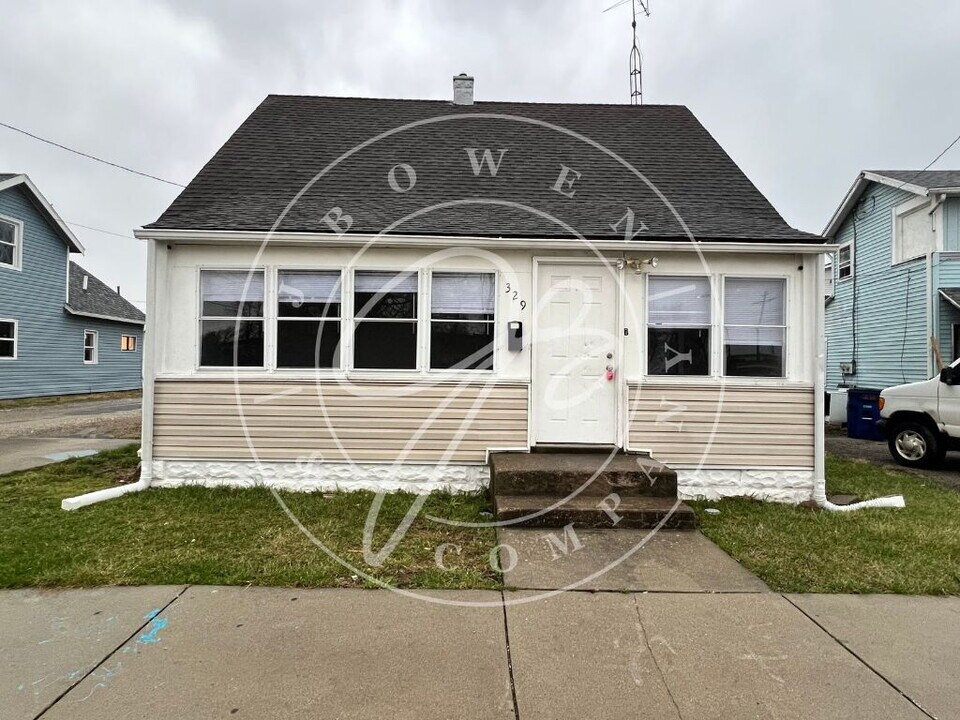 329 Trent St in Toledo, OH - Building Photo