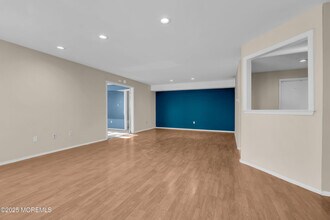 435 Hancock Pl in Morganville, NJ - Building Photo - Building Photo