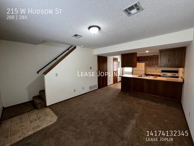 215 W Hudson St in Pittsburg, KS - Building Photo - Building Photo