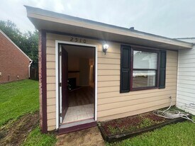 2510 Mar Ct in Tallahassee, FL - Building Photo