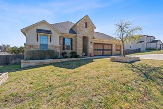 197 Fort Sumner St in Dripping Springs, TX - Building Photo - Building Photo