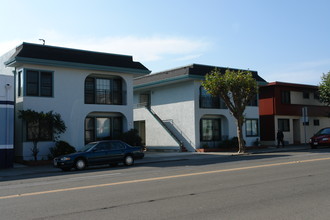 241-243 San Bruno Ave W in San Bruno, CA - Building Photo - Building Photo