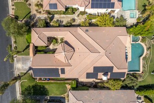 32 Vía Bella in Rancho Mirage, CA - Foto de edificio - Building Photo