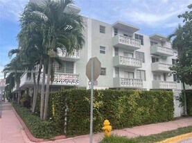 949 Pennsylvania Ave, Unit 302 in Miami Beach, FL - Building Photo