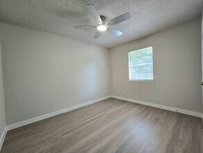 172 Gaskins St in Hawkins, TX - Building Photo - Building Photo