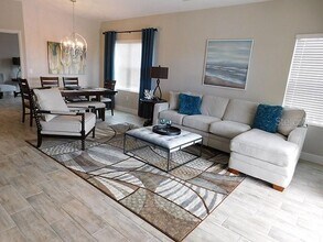 11221 McDermott Ct in Englewood, FL - Building Photo - Building Photo