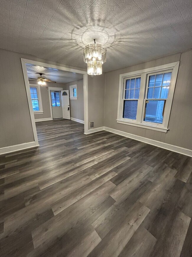 property at 437 Walnut Ave