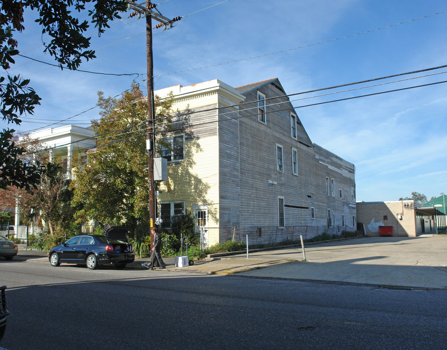 1405 Prytania St in New Orleans, LA - Foto de edificio