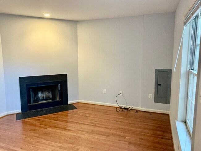 1900 17th St NW in Washington, DC - Foto de edificio - Building Photo