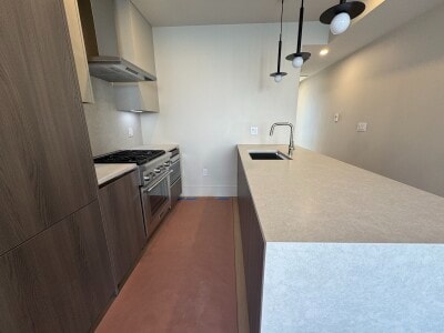 300 Franklin St, Unit 2