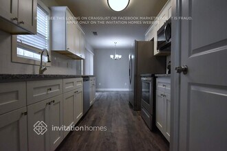 4105 Rev Williams Dr in Greensboro, NC - Foto de edificio - Building Photo