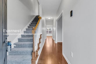 2453 New Holland Cir in Murfreesboro, TN - Foto de edificio - Building Photo