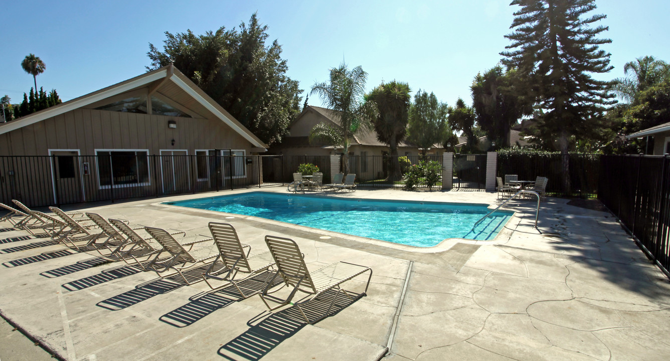 Anaheim Cottages in Anaheim, CA - Foto de edificio